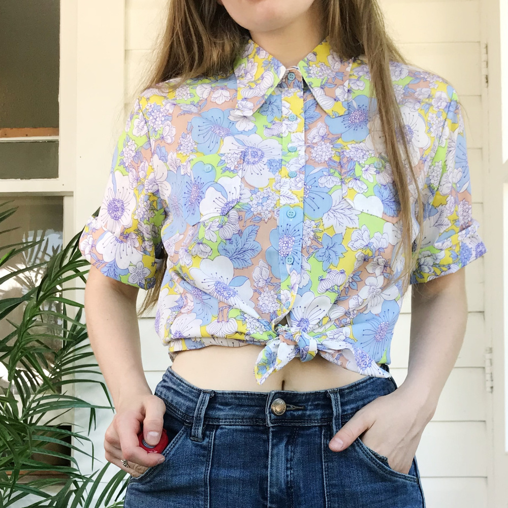 COPY - Vintage Permanent Press Floral Button Down Shirt